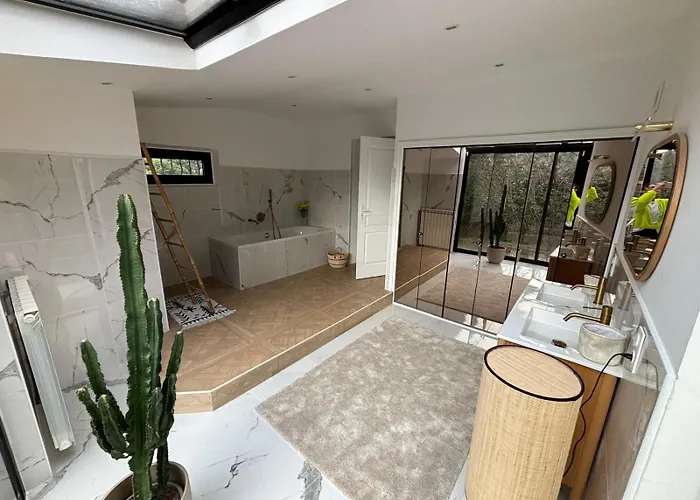 Maxime Вілла Сент-Максім